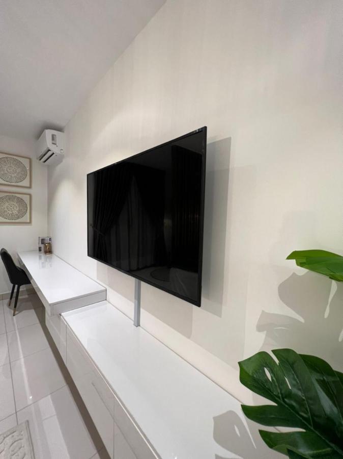 Riviera Residence By Cozy Acra Exterior foto